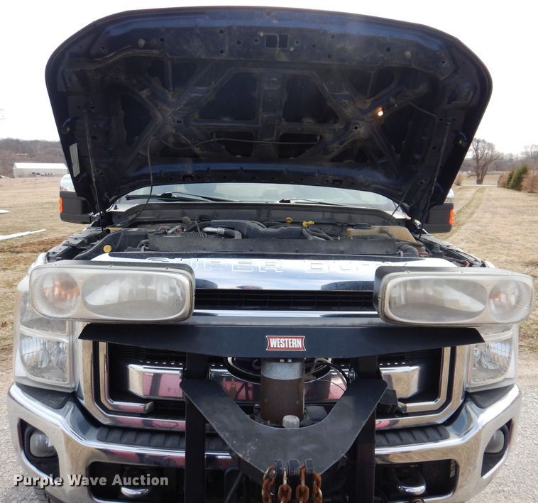 image for item MO9586 2011 Ford F250 Super Duty XLT  SuperCab pickup truck