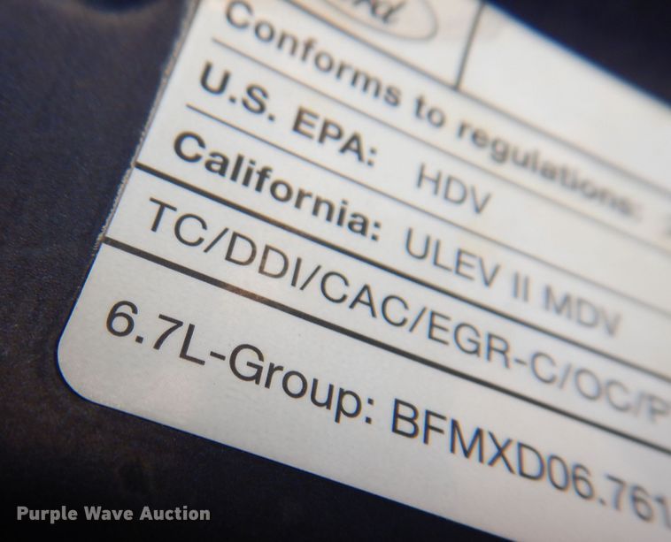 image for item MO9586 2011 Ford F250 Super Duty XLT  SuperCab pickup truck