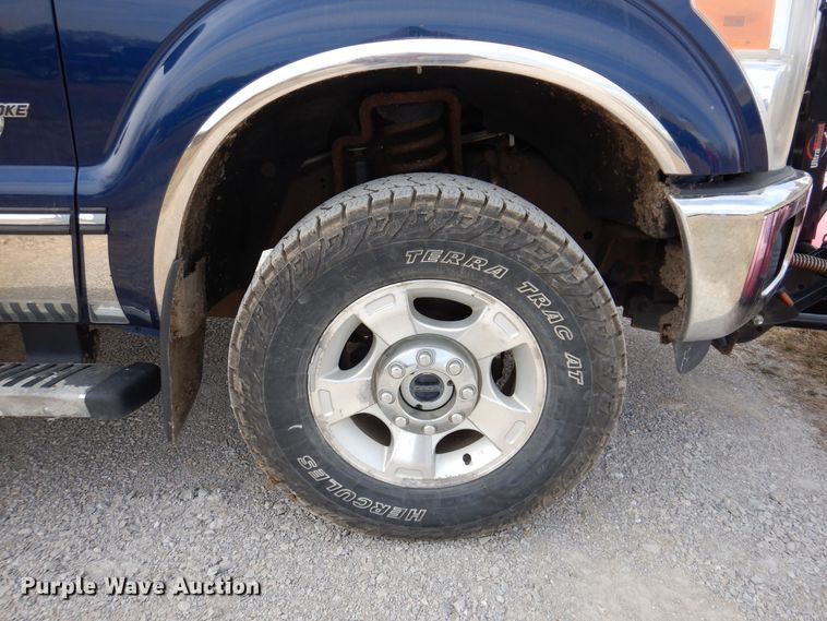 image for item MO9586 2011 Ford F250 Super Duty XLT  SuperCab pickup truck