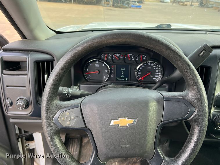 image for item MQ9856 2014 Chevrolet Silverado 1500  pickup truck