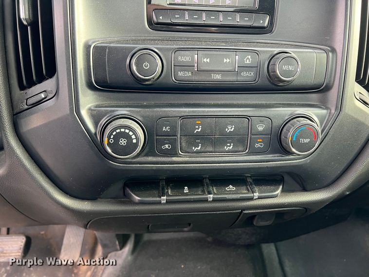 image for item MQ9856 2014 Chevrolet Silverado 1500  pickup truck