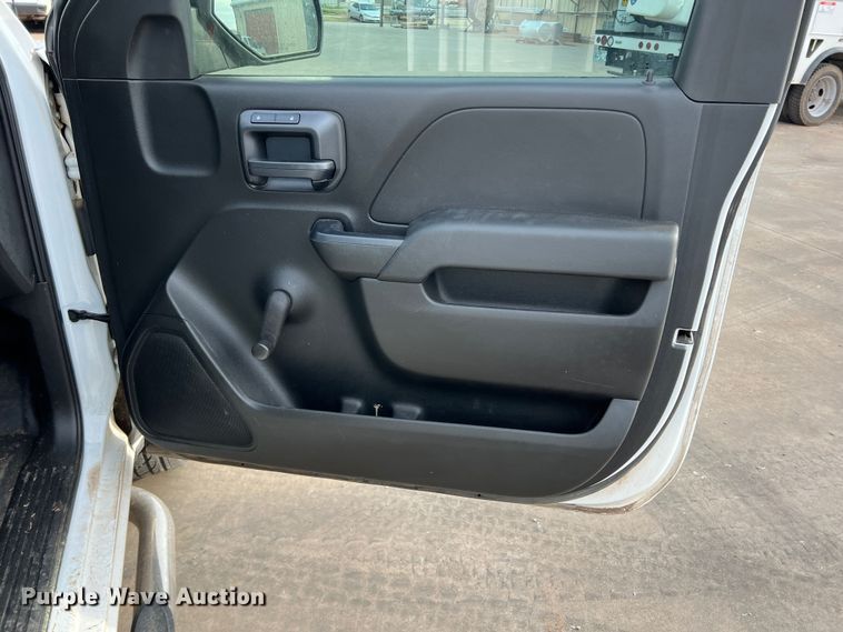 image for item MQ9856 2014 Chevrolet Silverado 1500  pickup truck