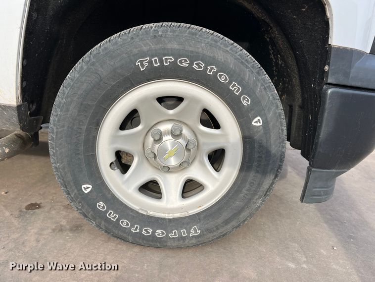 image for item MQ9856 2014 Chevrolet Silverado 1500  pickup truck