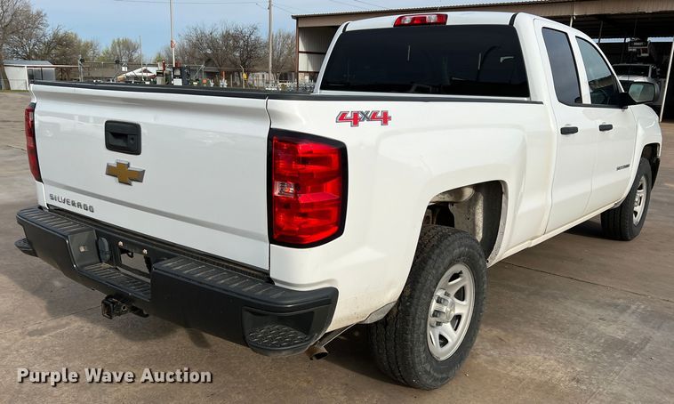 image for item MQ9857 2017 Chevrolet Silverado 1500  Double Cab pickup truck