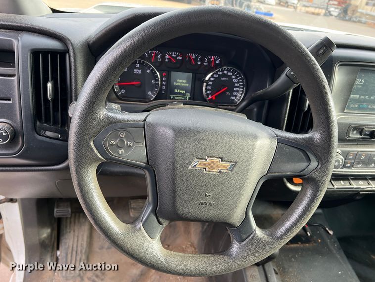 image for item MQ9857 2017 Chevrolet Silverado 1500  Double Cab pickup truck