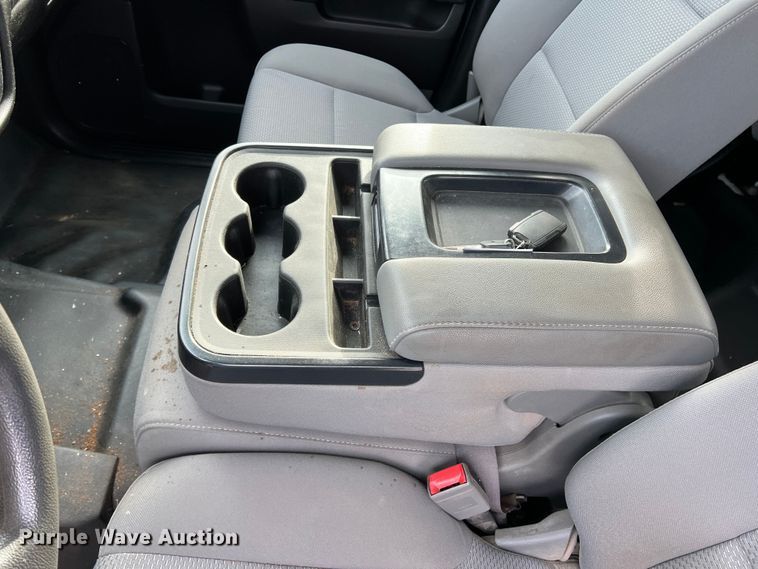 image for item MQ9857 2017 Chevrolet Silverado 1500  Double Cab pickup truck