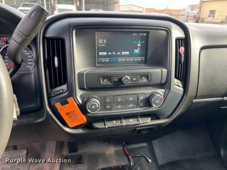 image for item MQ9857 2017 Chevrolet Silverado 1500  Double Cab pickup truck