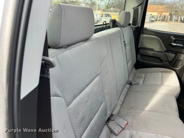 image for item MQ9857 2017 Chevrolet Silverado 1500  Double Cab pickup truck