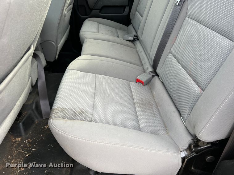 image for item MQ9857 2017 Chevrolet Silverado 1500  Double Cab pickup truck