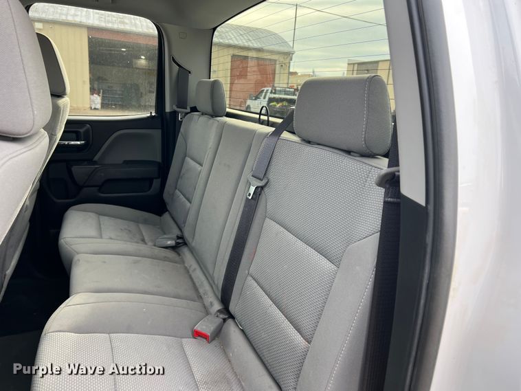 image for item MQ9857 2017 Chevrolet Silverado 1500  Double Cab pickup truck