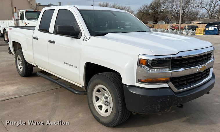 image for item MQ9859 2017 Chevrolet Silverado 1500  Double Cab pickup truck