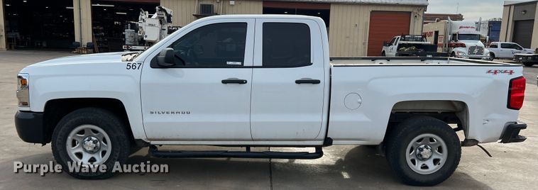 image for item MQ9859 2017 Chevrolet Silverado 1500  Double Cab pickup truck