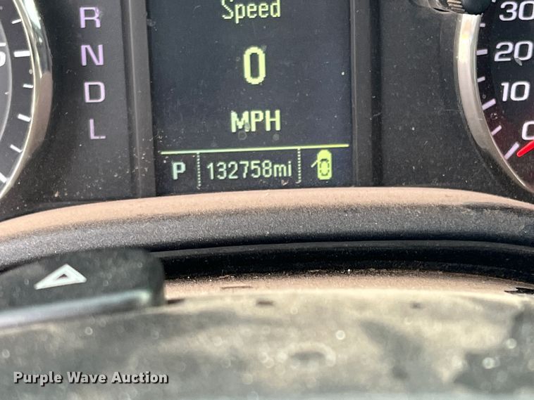 image for item MQ9859 2017 Chevrolet Silverado 1500  Double Cab pickup truck