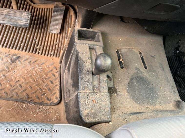 image for item MQ9859 2017 Chevrolet Silverado 1500  Double Cab pickup truck