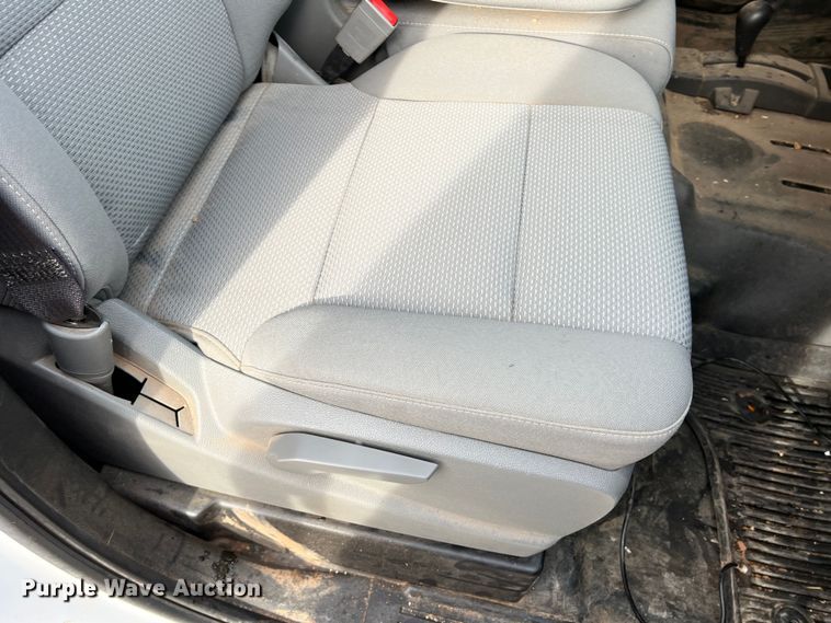 image for item MQ9859 2017 Chevrolet Silverado 1500  Double Cab pickup truck