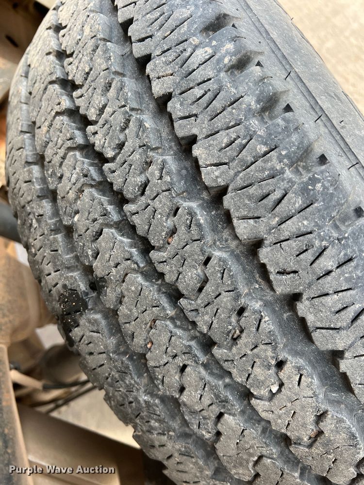 image for item MQ9859 2017 Chevrolet Silverado 1500  Double Cab pickup truck