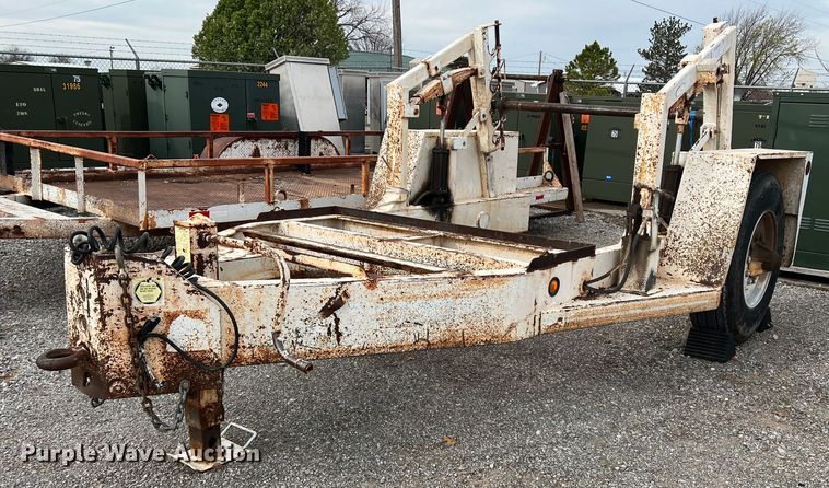 image for item MQ9861 2000 Keifer  reel trailer