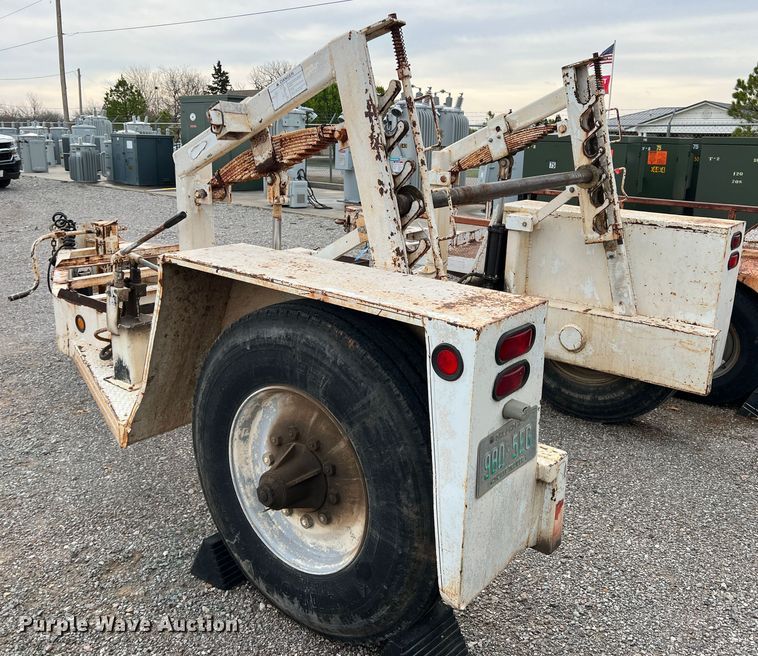 image for item MQ9861 2000 Keifer  reel trailer