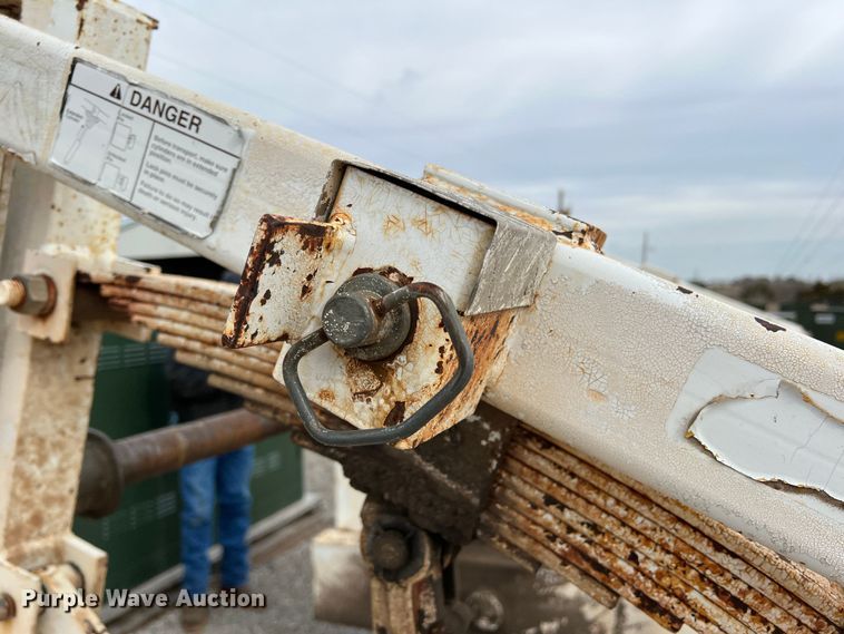 image for item MQ9861 2000 Keifer  reel trailer