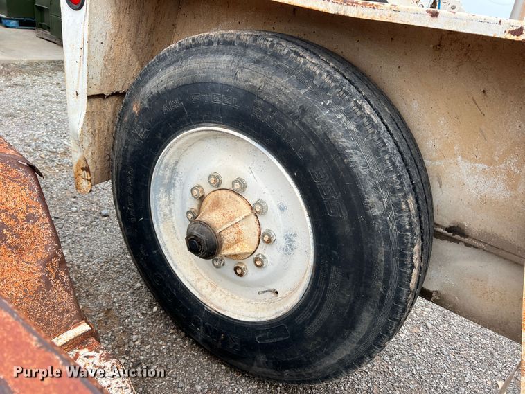 image for item MQ9861 2000 Keifer  reel trailer