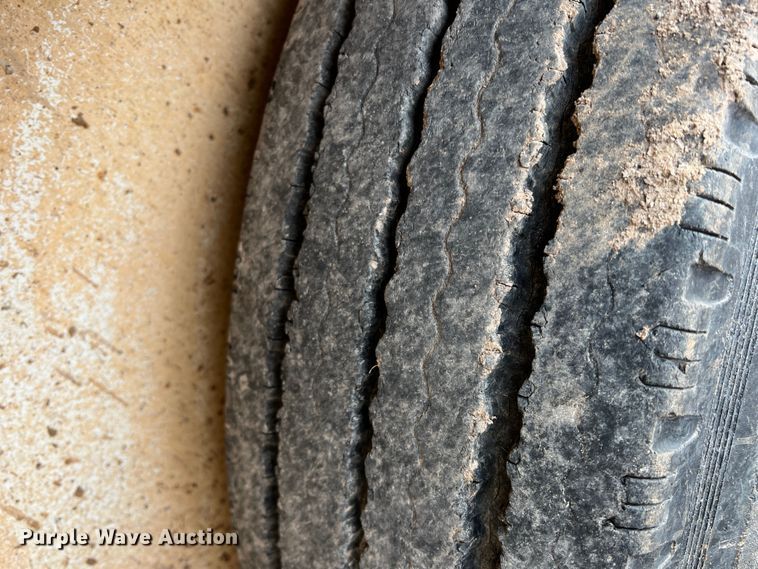 image for item MQ9861 2000 Keifer  reel trailer