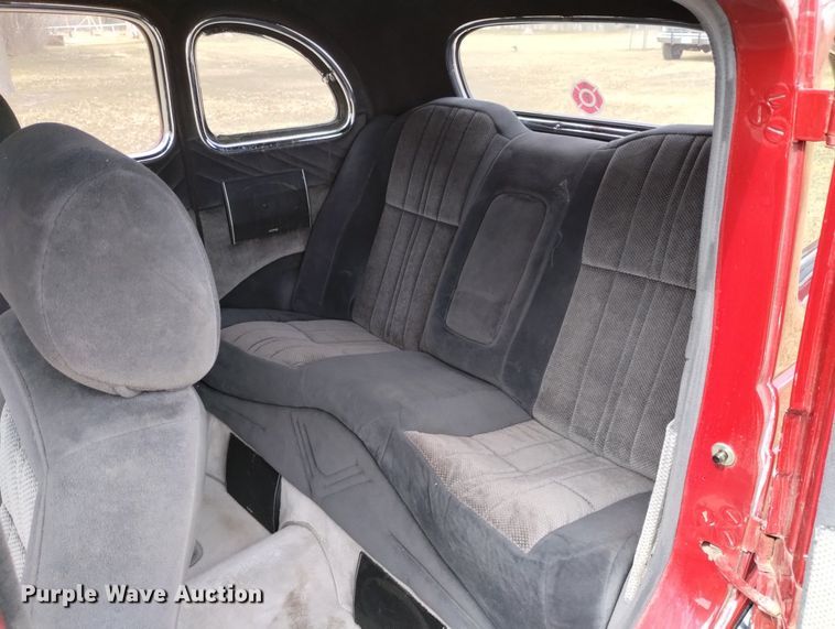 image for item MR9749 1936 Plymouth P2