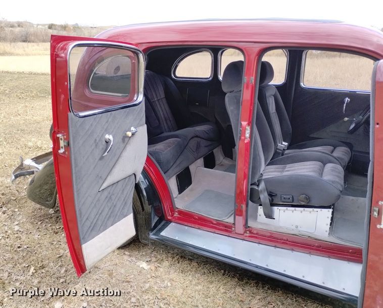 image for item MR9749 1936 Plymouth P2