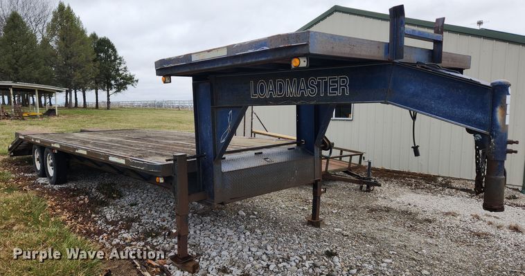 image for item MW9538 1997 Loadmaster  equipment trailer