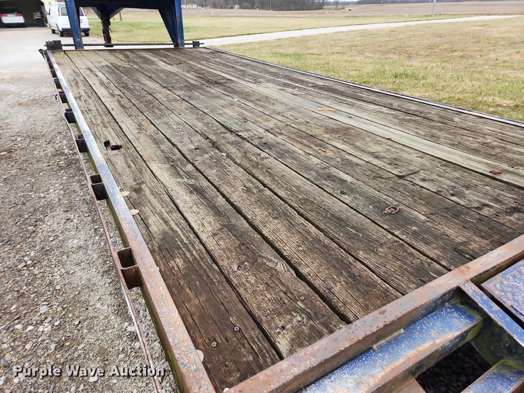 image for item MW9538 1997 Loadmaster  equipment trailer