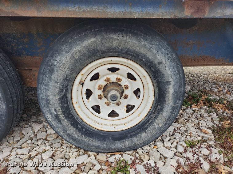 image for item MW9538 1997 Loadmaster  equipment trailer