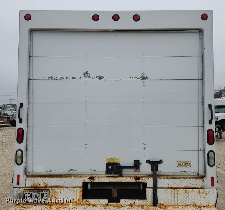 image for item MW9542 2003 Ford E350 Super Duty  box truck