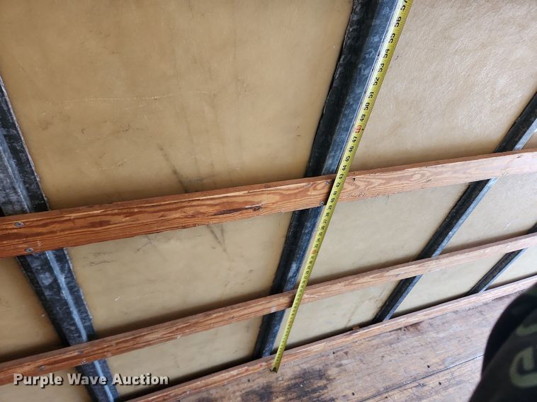 image for item MW9542 2003 Ford E350 Super Duty  box truck