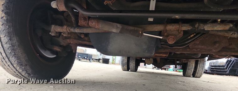 image for item MW9542 2003 Ford E350 Super Duty  box truck