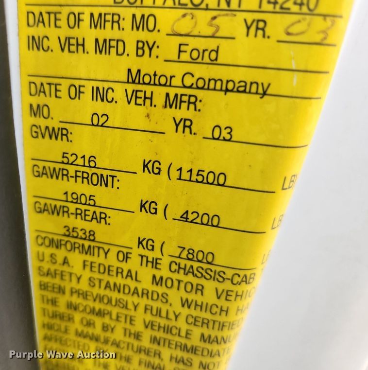 image for item MW9542 2003 Ford E350 Super Duty  box truck