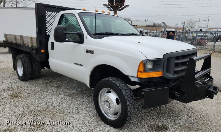 image for item MW9548 2000 Ford F550 Super Duty XL  flatbed truck