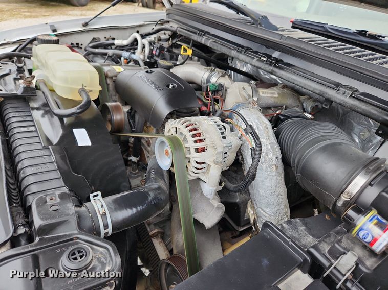 image for item MW9548 2000 Ford F550 Super Duty XL  flatbed truck