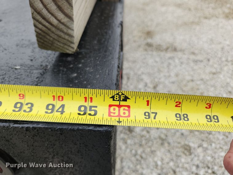 image for item MW9548 2000 Ford F550 Super Duty XL  flatbed truck