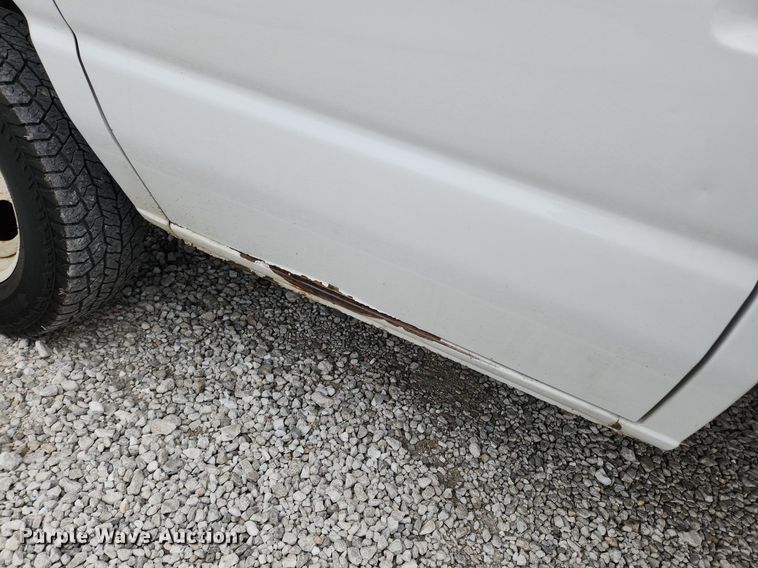 image for item MW9551 2013 Ford E450 Super Duty  box truck