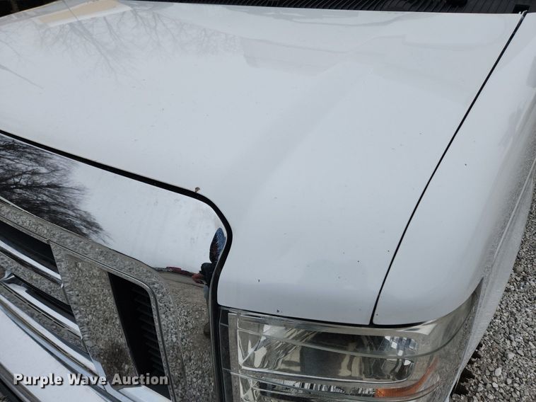 image for item MW9551 2013 Ford E450 Super Duty  box truck