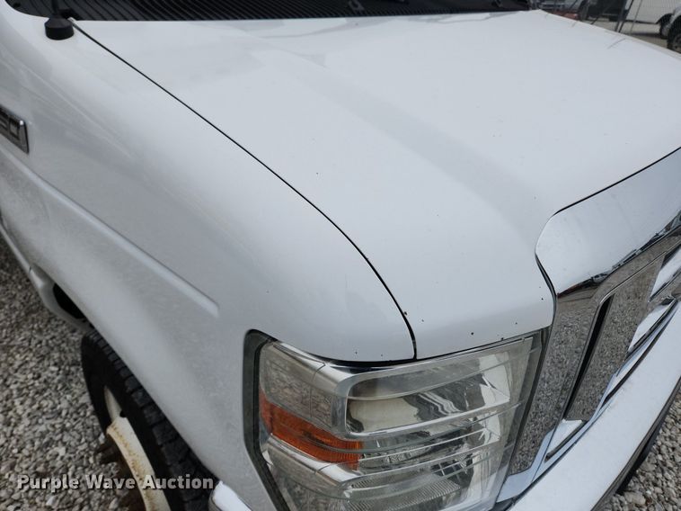image for item MW9551 2013 Ford E450 Super Duty  box truck