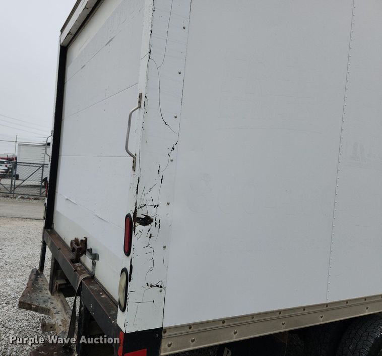 image for item MW9551 2013 Ford E450 Super Duty  box truck