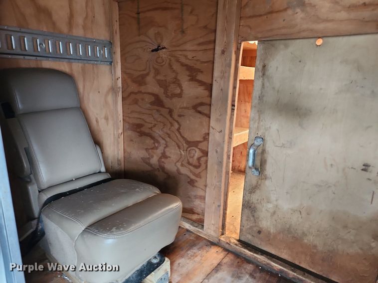 image for item MW9551 2013 Ford E450 Super Duty  box truck