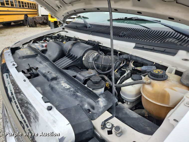 image for item MW9551 2013 Ford E450 Super Duty  box truck