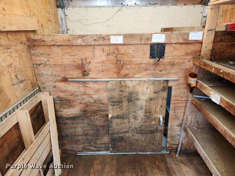 image for item MW9551 2013 Ford E450 Super Duty  box truck