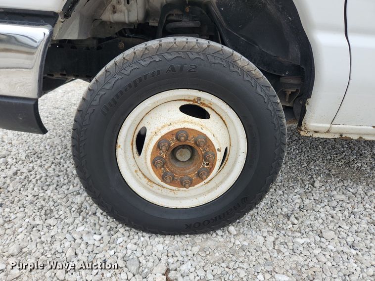 image for item MW9551 2013 Ford E450 Super Duty  box truck