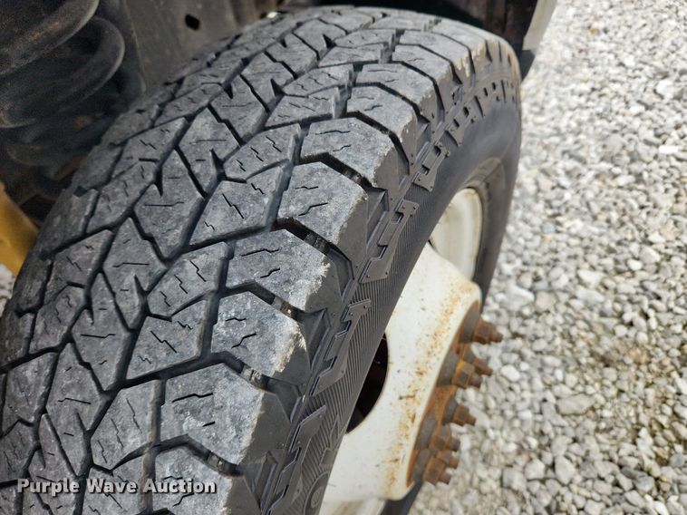 image for item MW9551 2013 Ford E450 Super Duty  box truck