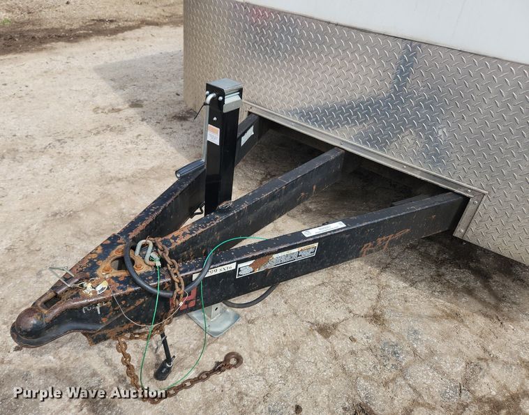 image for item MW9561 2011 Doolittle  enclosed cargo trailer