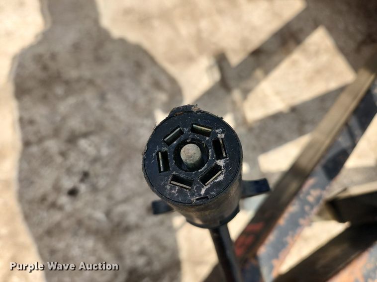 image for item MW9561 2011 Doolittle  enclosed cargo trailer