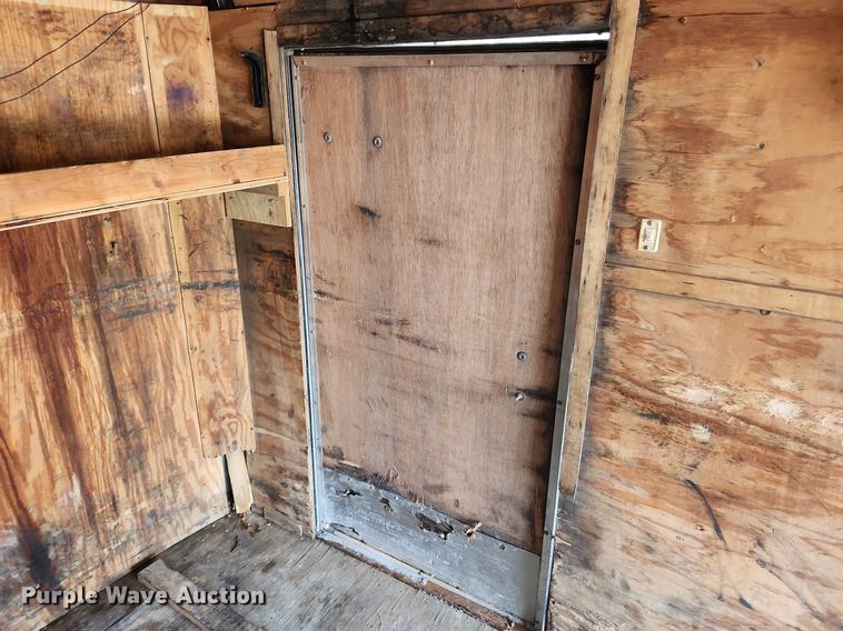 image for item MW9561 2011 Doolittle  enclosed cargo trailer