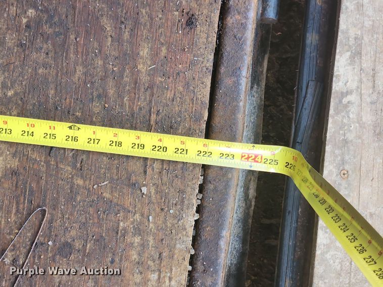 image for item MW9562 2012 Doolittle  enclosed cargo trailer